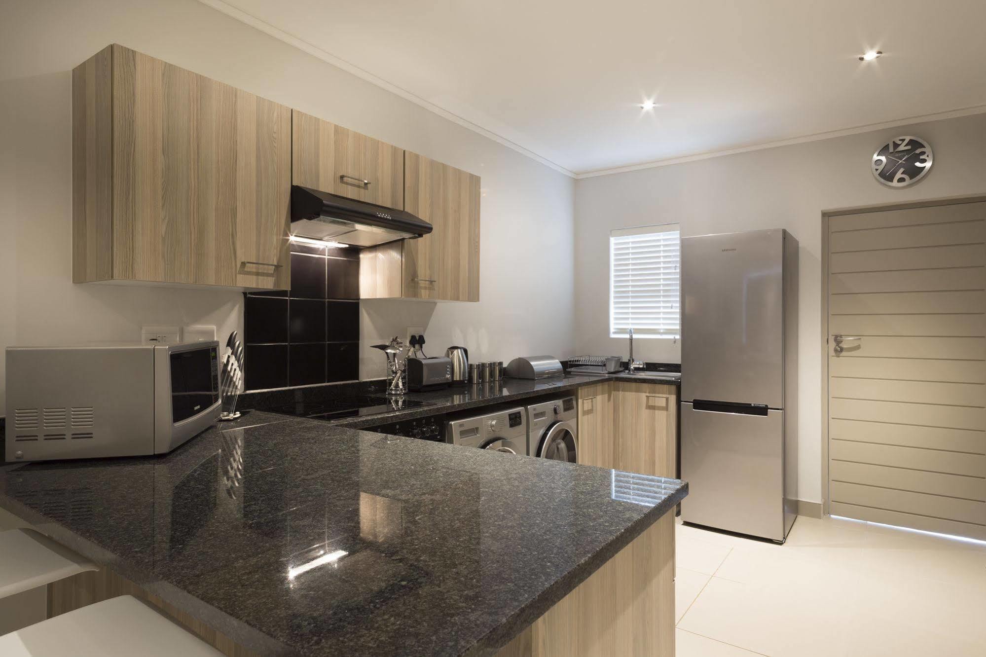C.A.G - Upper East Side Apartment Sandton Exterior foto